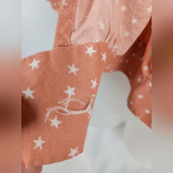 2/$30 MADEWELL Women's Peach Star Print Wrap Top (#1,336) - Picture 6 of 12